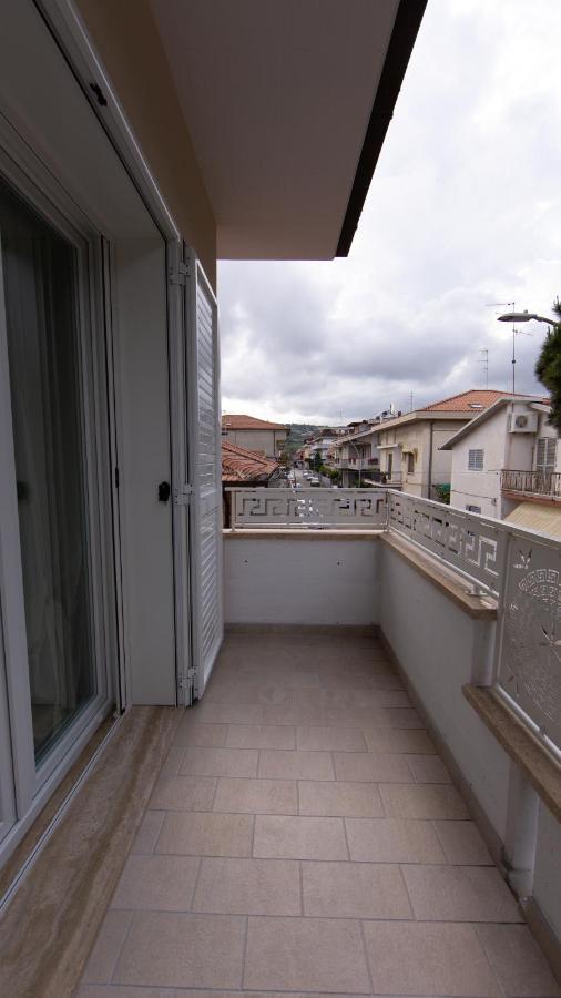 Aria Di Sale Bed & Breakfast Martinsicuro Dış mekan fotoğraf
